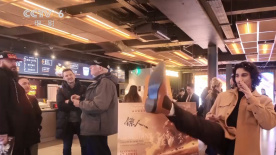观众纷纷感慨如今郝邵文长大了，林志颖却依旧似当年般童颜，着实让人心里五味杂陈 王菲个唱记者会被赞天后心花怒放 举杯小酌心情好 2016-09-09 王菲现身北京，出席“王菲幻乐一场2016”演唱会发布会，宣布将于12月30日在上海开唱。